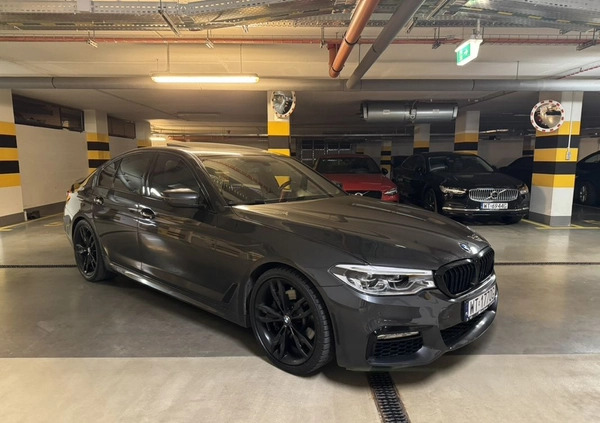 BMW Seria 5 cena 139999 przebieg: 210000, rok produkcji 2017 z Warszawa małe 379